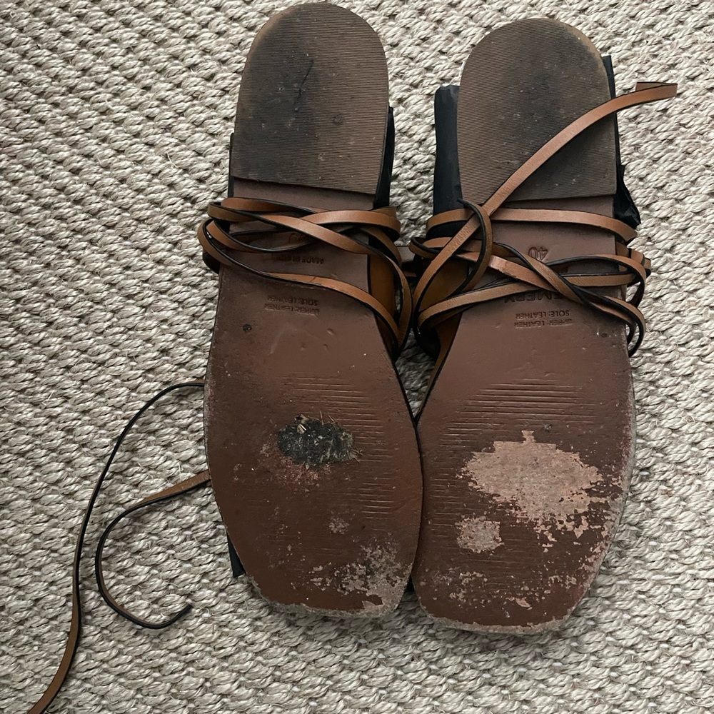 Women’s Strappy Ankle-Tie Sandals - Tan - Picture 3 of 7